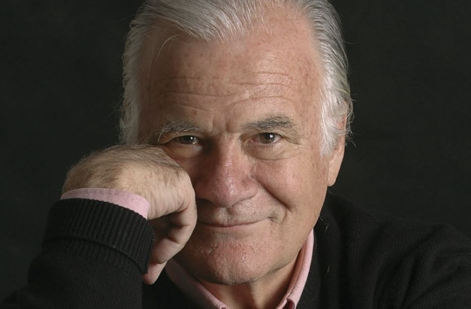 Mino Carta, referência do jornalismo brasileiro, morre aos 91 anos