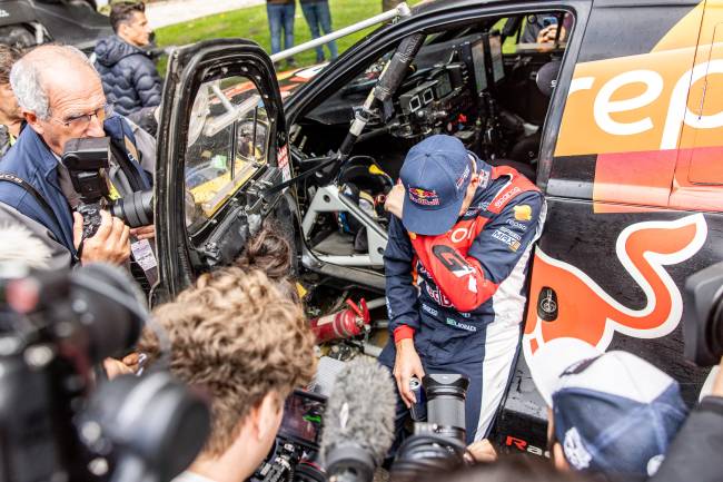 Lucas Moraes Lucas Moraes is seen at the finish line of the Rally Raid BP Portugal in Lisbon on September 28, 2025 Lisbon. PT // Kin Marcin / Red Bull Content Pool // SI202509290381 // Usage for editorial use only //