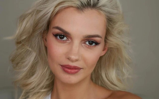 Assassinato chocante de refugiada ucraniana em trem revolta EUA