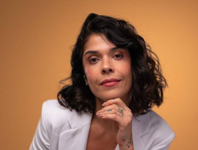 Atriz Maria Carol Rebello