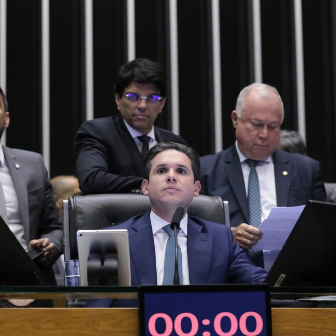Classe artística planeja ato contra anistia a golpistas e PEC da blindagem