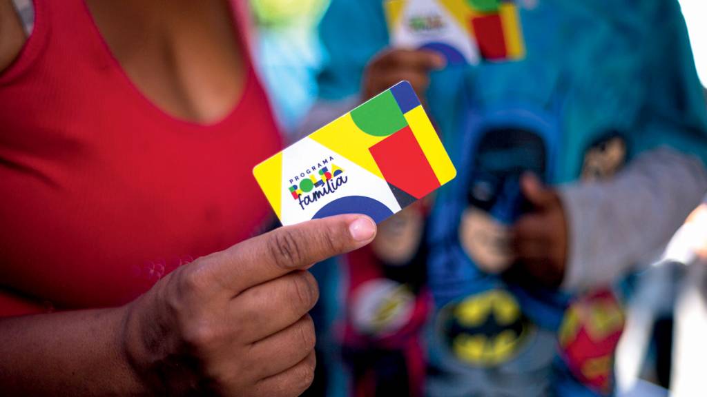 Bolsa Família: pagamentos de outubro começam na segunda (20); saiba quem tem direito