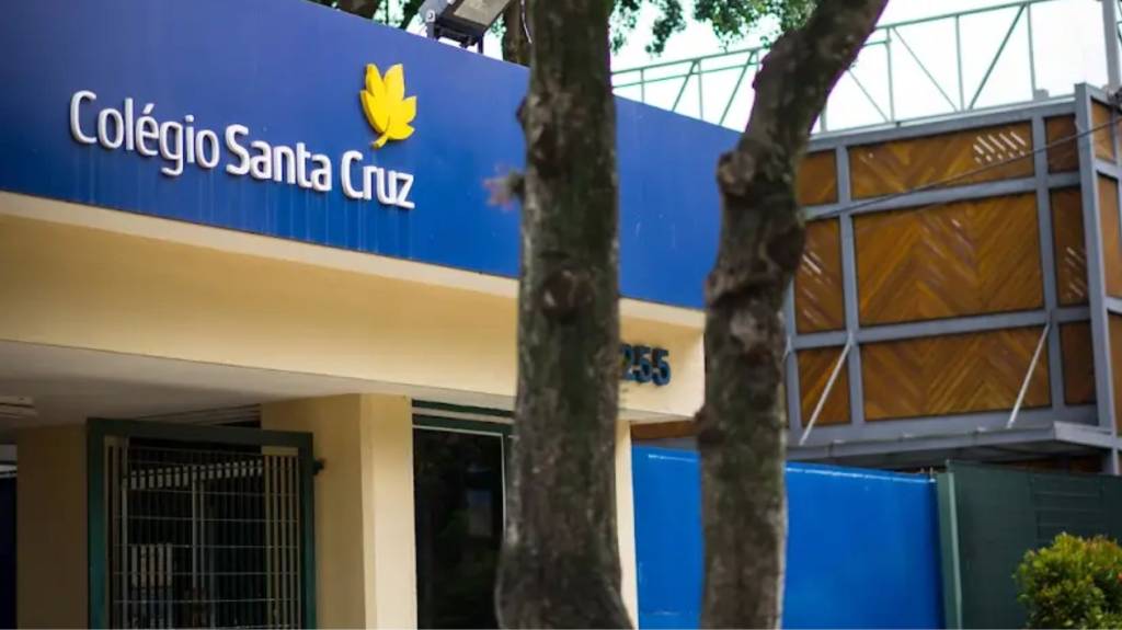 Depois do bullying, uma suástica: a nova crise em escola tradicional de SP