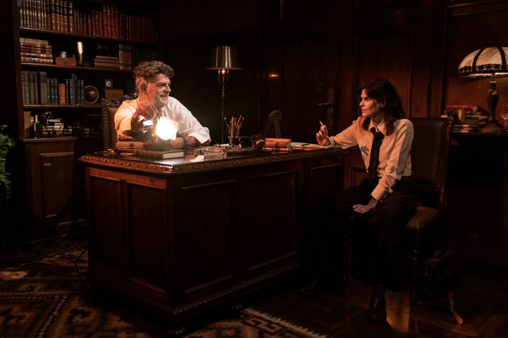 O reencontro de Luiza Mariani e Du Moscovis em filme ‘quente’