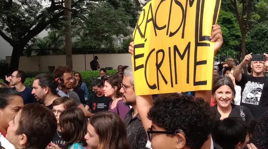Shopping em área nobre de São Paulo é acusado na Justiça de racismo contra adolescente