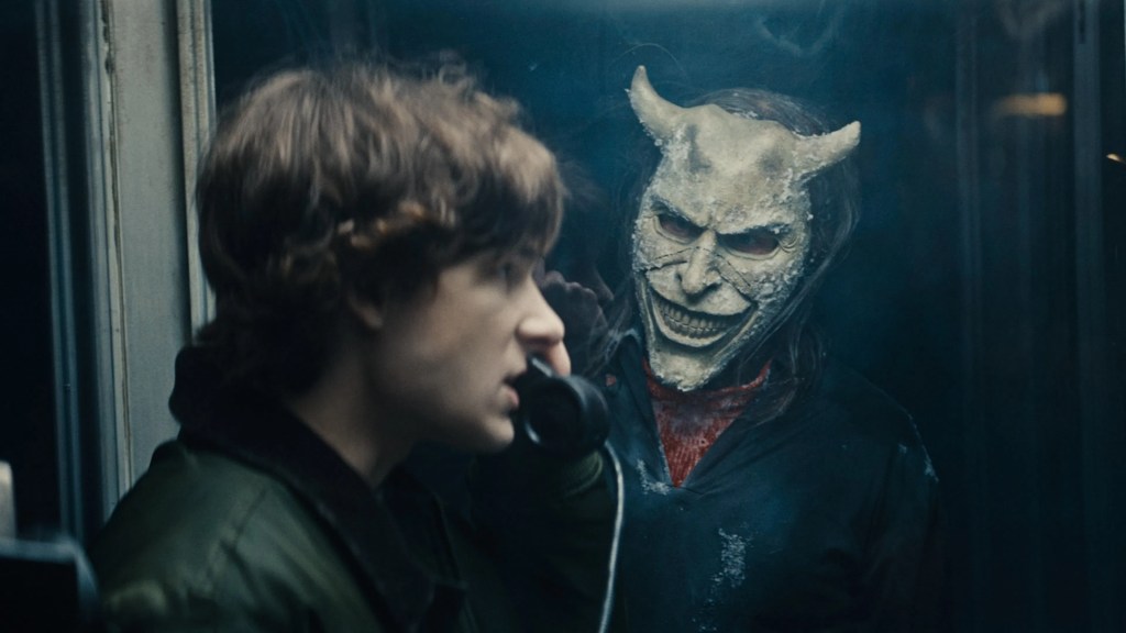 Cinemas entram em clima de Halloween com ‘Telefone Preto 2’ no topo