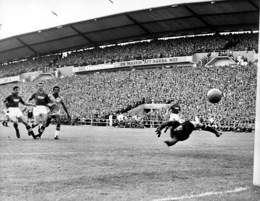 Vav&aacute;, do Brasil, durante a Copa do Mundo de 1958
