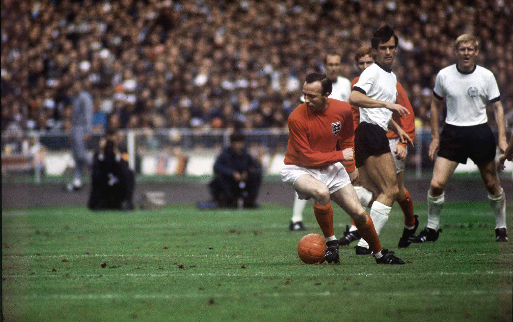 Nobby Stiles, da Inglaterra, em a&ccedil;&atilde;o na Copa do Mundo de 1966