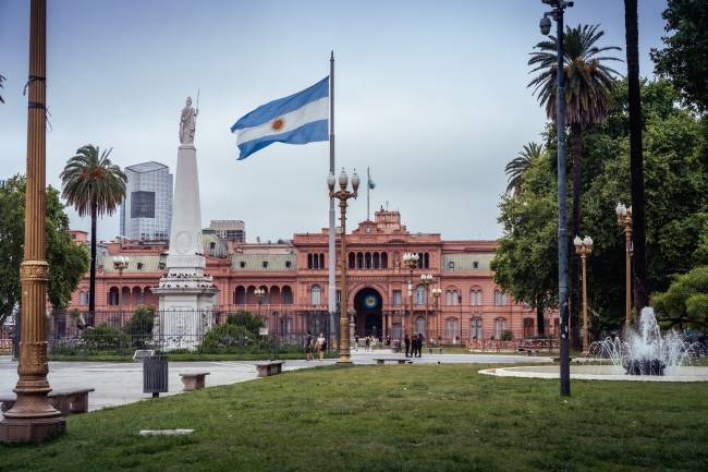 A Casa Rosada, sede do governo e atração turística na capital argentina: a cidade é procurada para férias e escapulidas de fins de semana