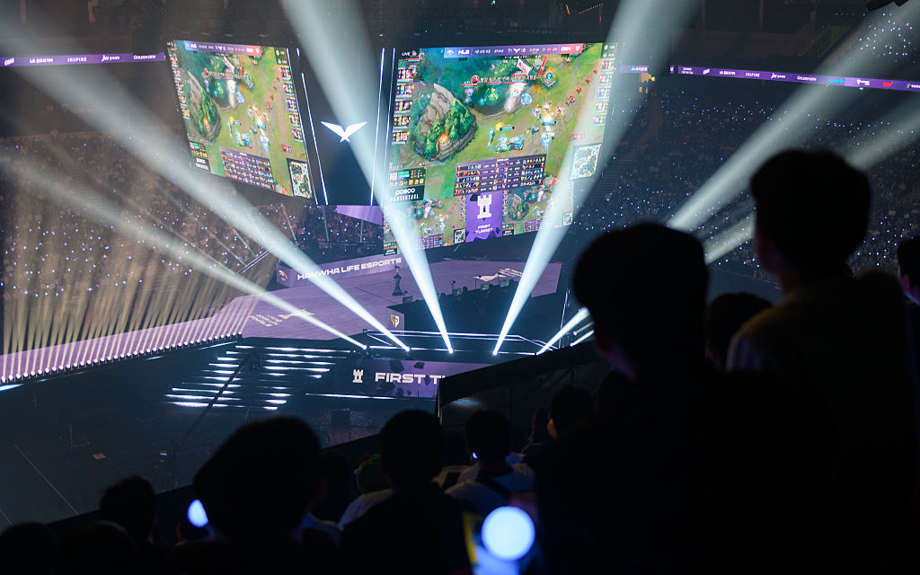 Comitê Olímpico Internacional encerra parceria com árabes por Jogos Olímpicos de Esports