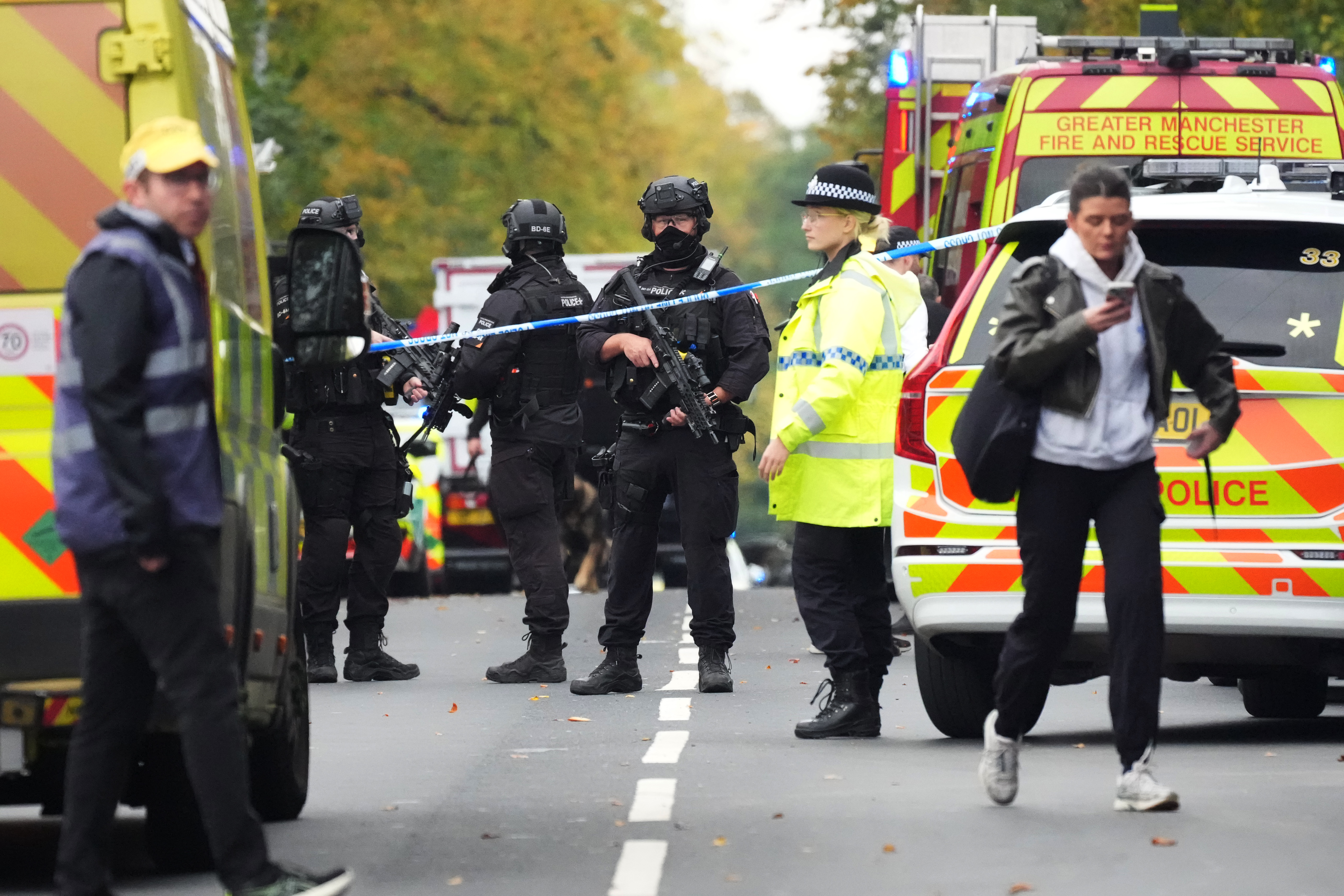 Autor de ataque a sinagoga na Inglaterra alegou lealdade ao Estado Islâmico, dizem autoridades