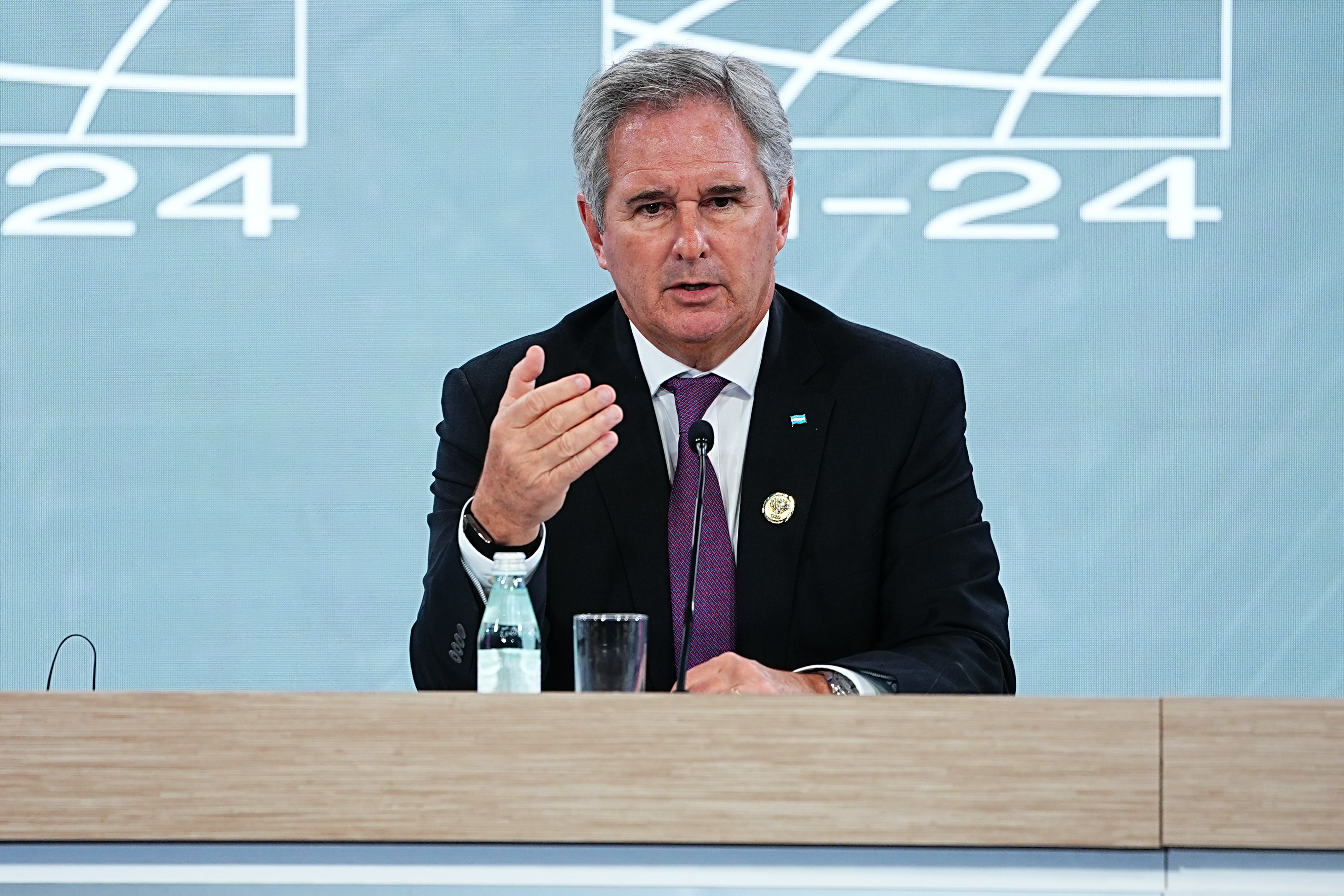 Chanceler argentino diz que não há chance de rompimento com Brasil e cita futebol