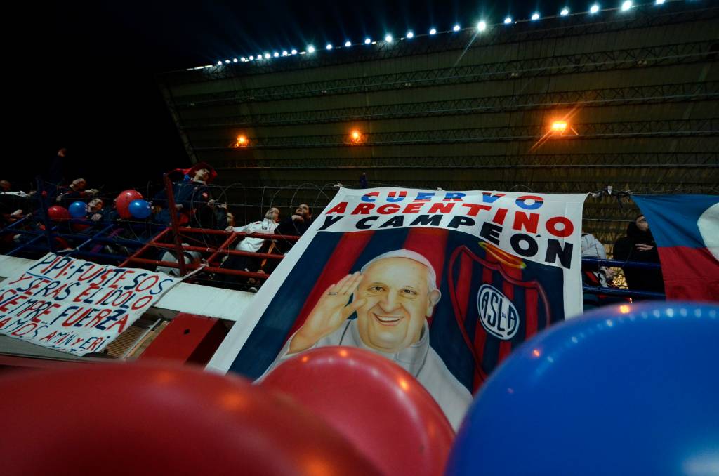 Clube do coração de papa Francisco está a quatro dias da falência, segundo TV argentina