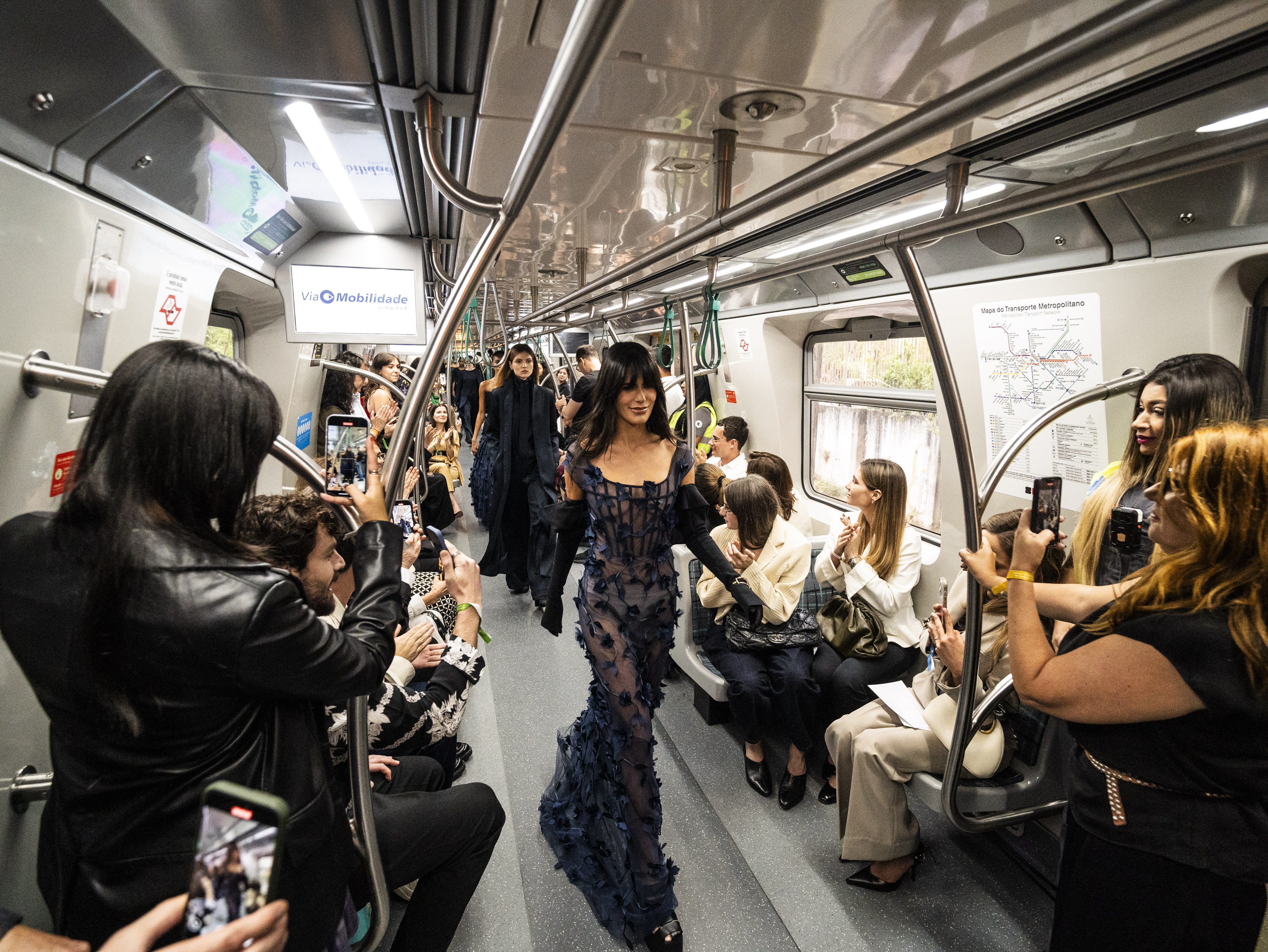 Gloria Coelho ver&atilde;o 2026 / SPFW N60