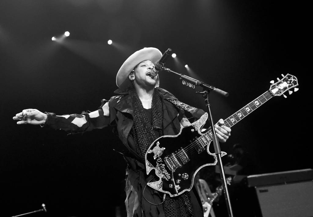 Morre D’Angelo, músico pioneiro do neo soul, aos 51 anos