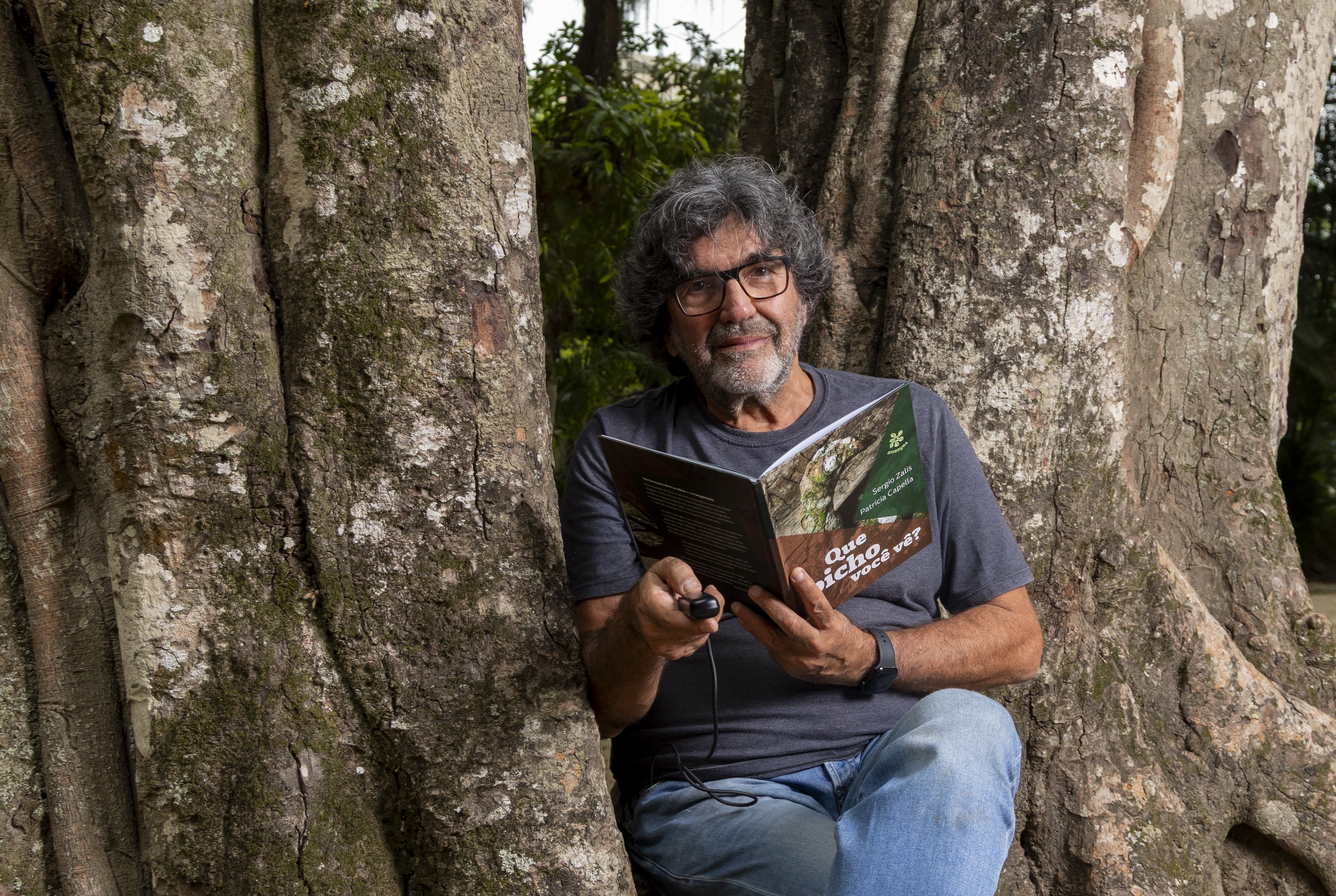 O fotógrafo que trocou, por ora, celebridades pelas árvores
