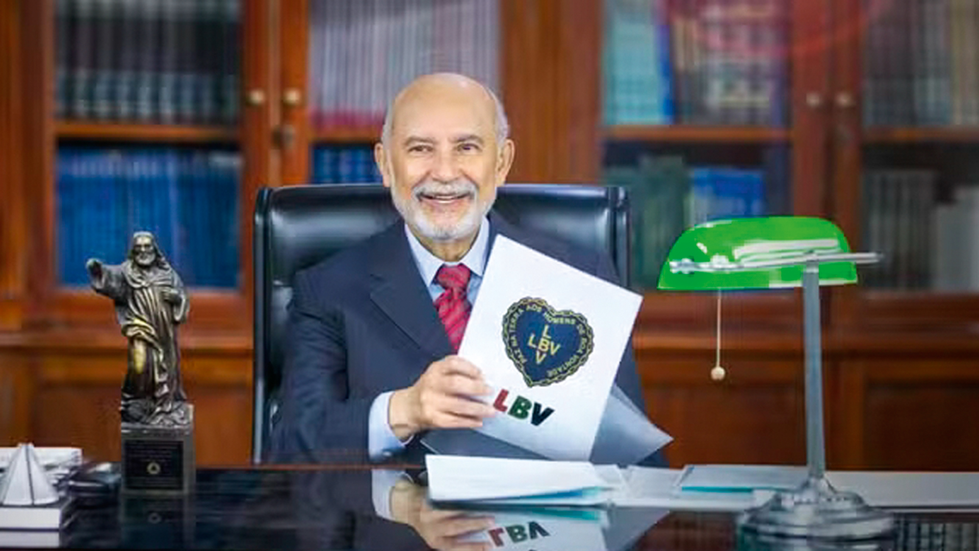 BENEMER&Ecirc;NCIA -&ensp;Jos&eacute; de Paiva Netto: presidente da Legi&atilde;o da Boa Vontade, a LBV, desde 1979