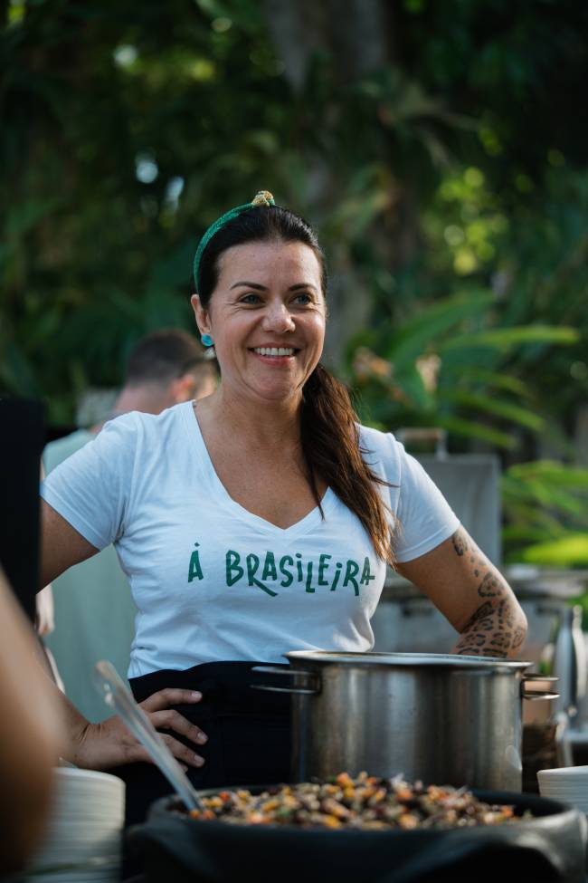 Janaina Torres no piquenique _ Foto_ Nico Ferri