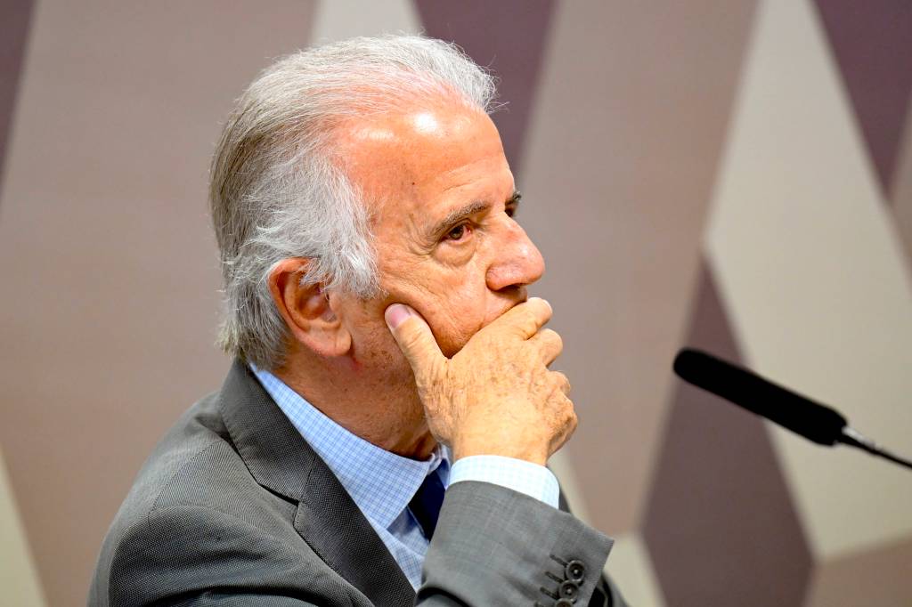 Um pacto inédito para restaurar o orçamento das Forças Armadas