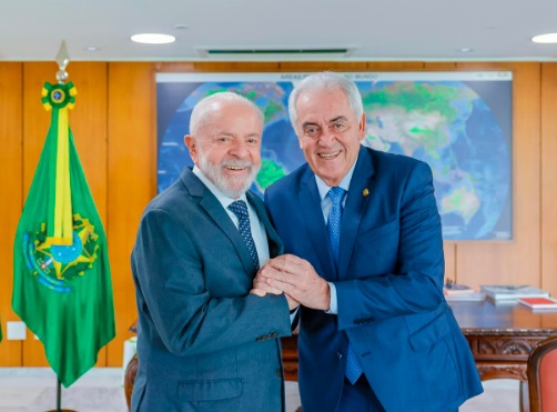 Senador do PSD avisou Ratinho Júnior que apoiará Lula em 2026