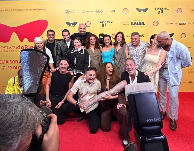 Estreia de 'O Agente Secreto' no Rio