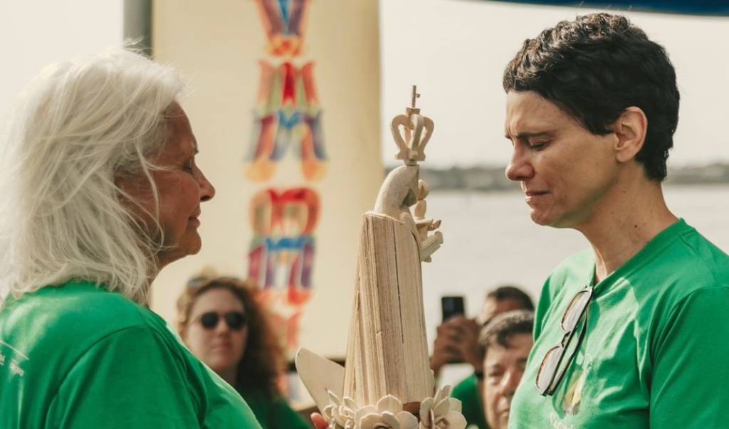 A emoção da ‘Romaria Fluvial’ de famosos no Círio de Nazaré; confira fotos