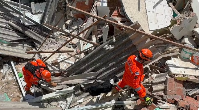 Explosão de casas em Olinda deixa ao menos dois mortos e 10 feridos
