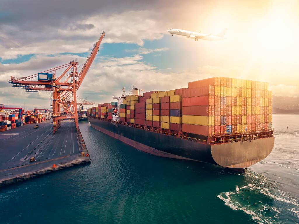 BNDES impulsiona aviação e navegação com combustível sustentável