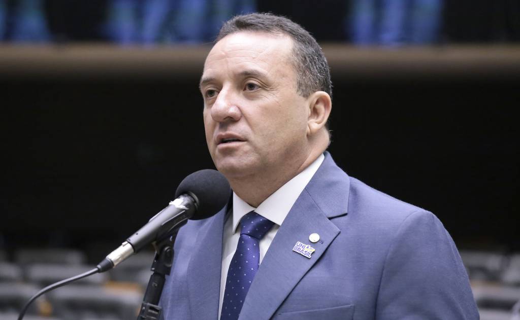 Deputado propõe cobrar cinco anos de impostos ‘atrasados’ das bets