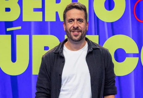 Pior da semana: a embriaguez de Maurício Meirelles em show