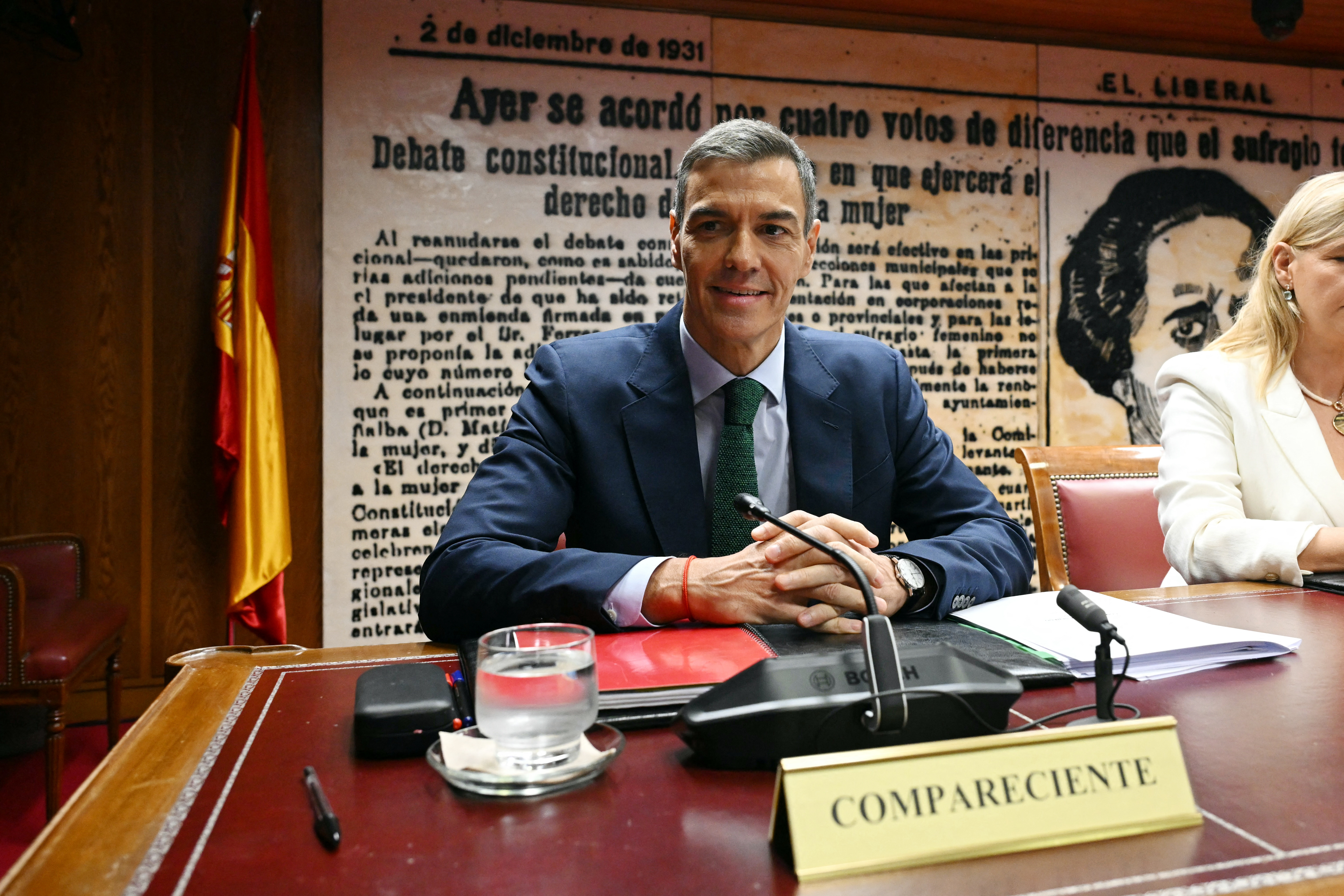 Espanha desafia tendência europeia e aprova regularização de meio milhão de imigrantes