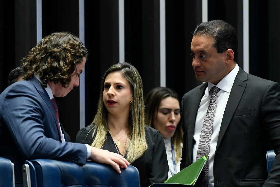 Surpreendido com relatoria, senador fará ‘o melhor possível’ por Messias no STF