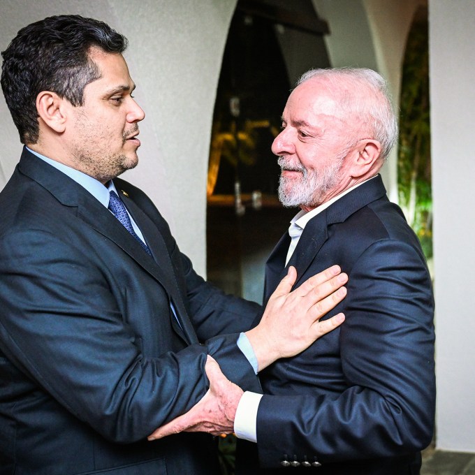 ‘O governo Lula só tem a agradecer’, diz Randolfe sobre Alcolumbre