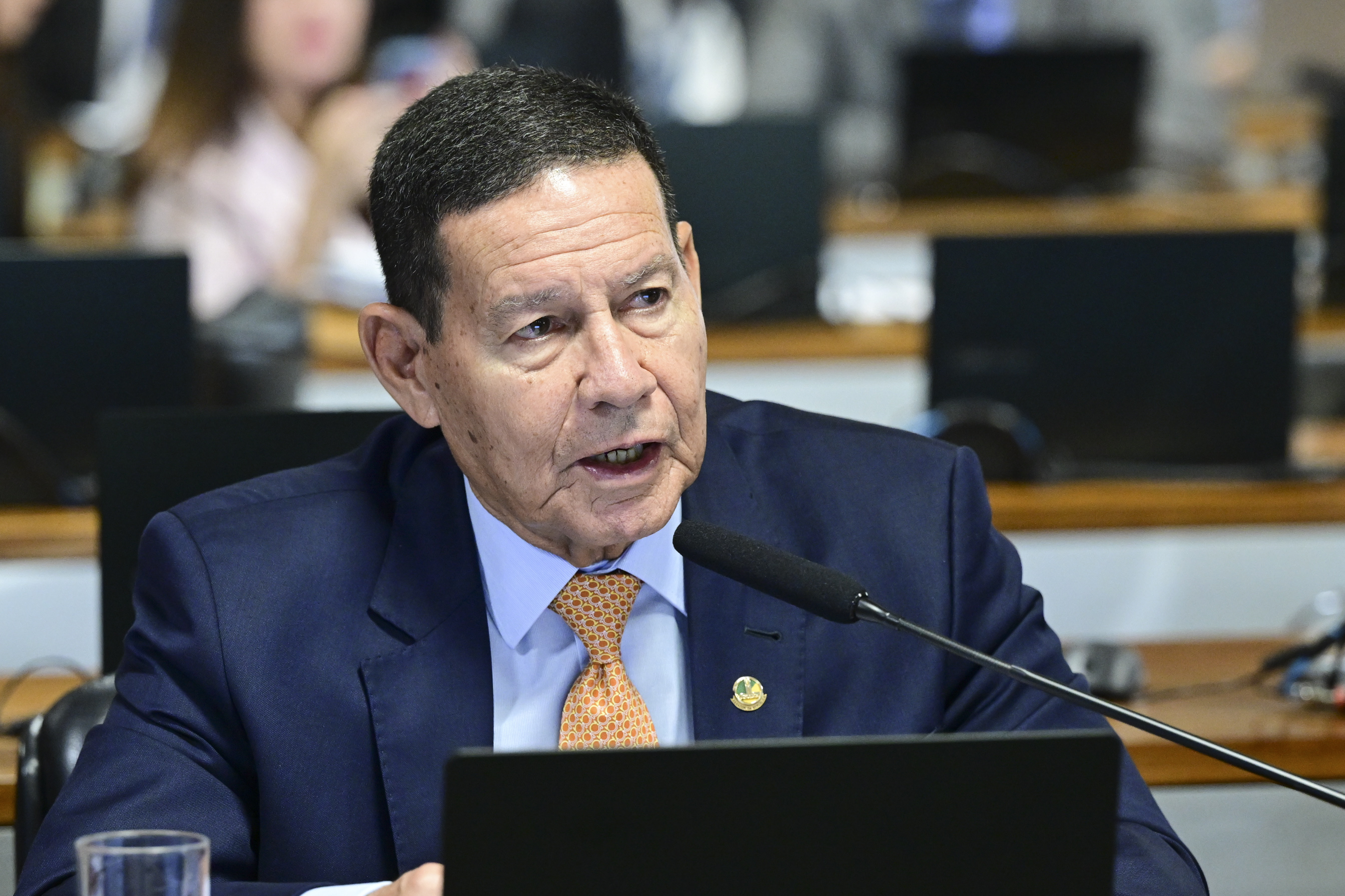 senador Hamilton Mourão (Republicanos-RS).