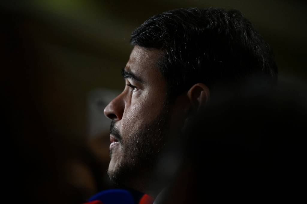 AGU pede que Gilmar reconsidere decisão sobre impeachment de ministros da Corte