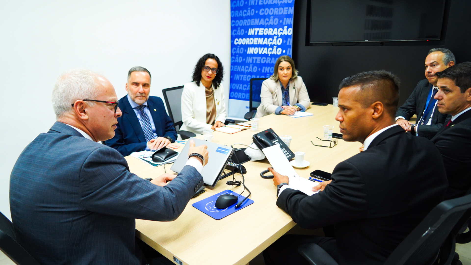 Rio e governo federal fazem primeira reunião do Escritório Emergencial de Combate ao Crime Organizado