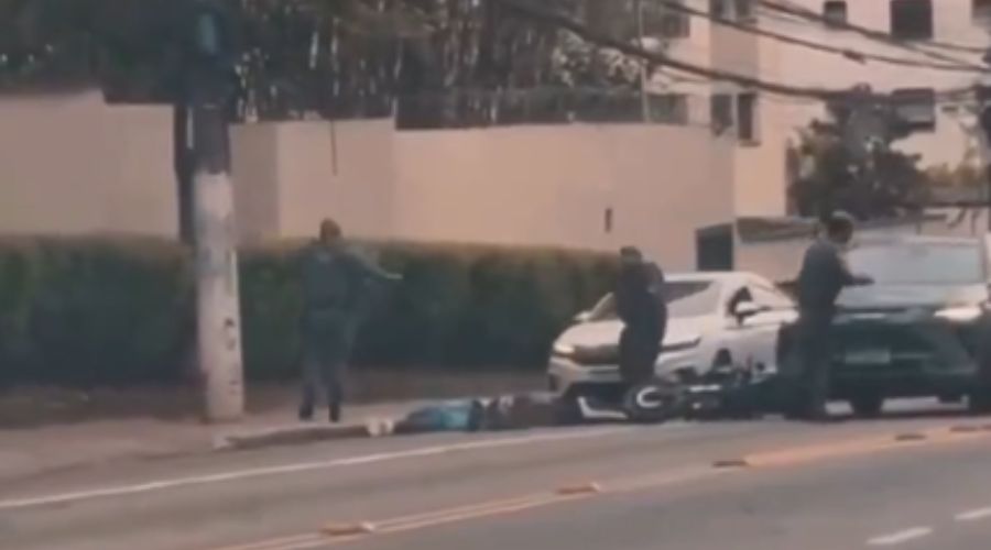 Suspeito é morto e pedestre é ferido em troca de tiros da PM com ladrões em SP