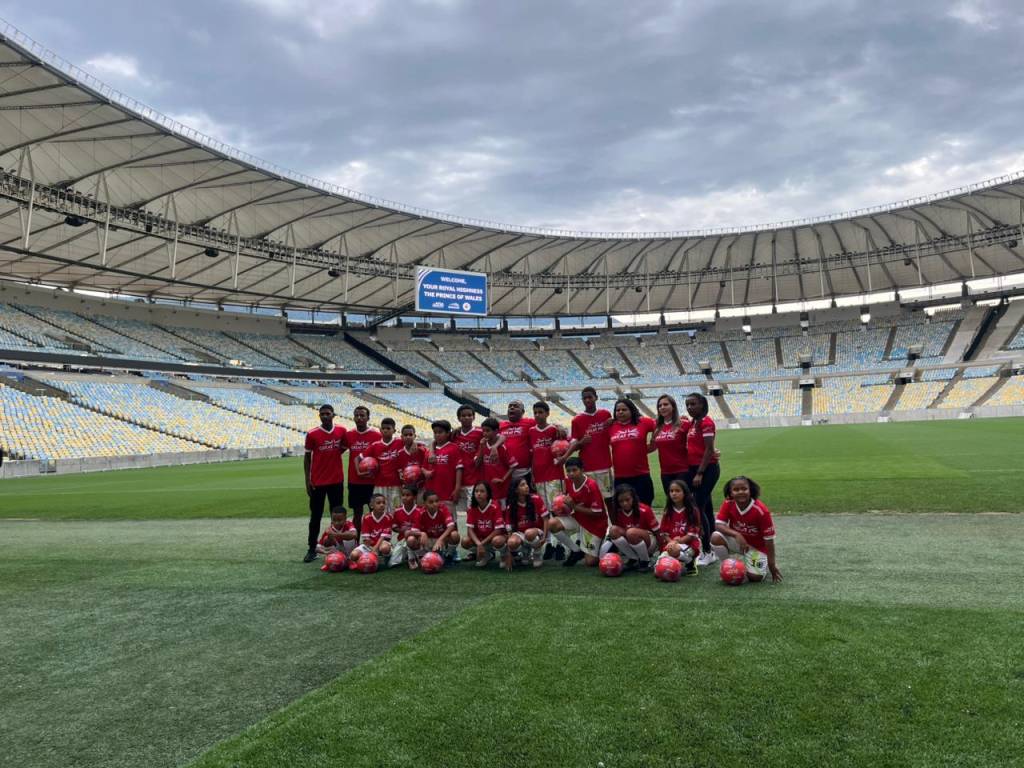 ‘Fiquei frustrado, mas mérito dele’, diz goleiro que levou gol do príncipe William no Maracanã