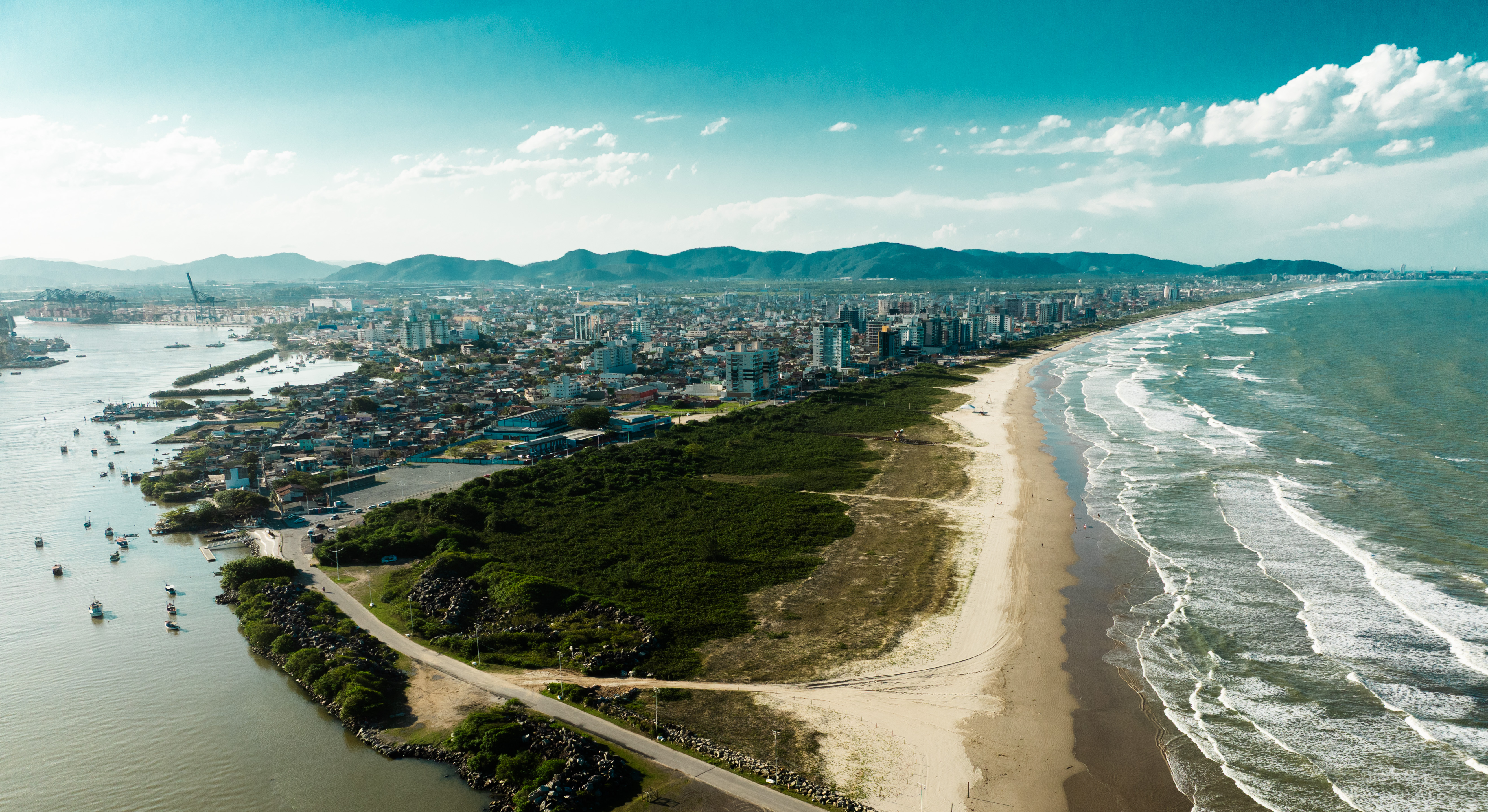 Eficiência pública e estratégia digital tornam Navegantes mais competitiva