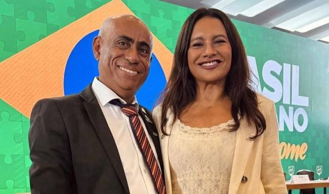 Dira Paes e o reitor da UFPA, Gilmar Pereira