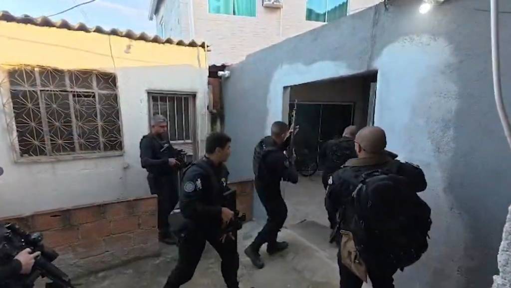 O modus operandi de pastor que extorquia empresas em volta de refinaria para o CV