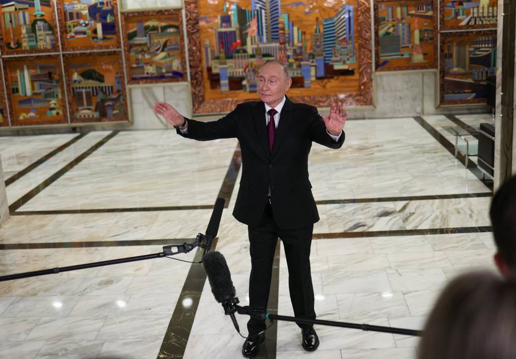 ‘Estamos prontos’ se Europa quiser entrar em guerra contra a Rússia, diz Putin