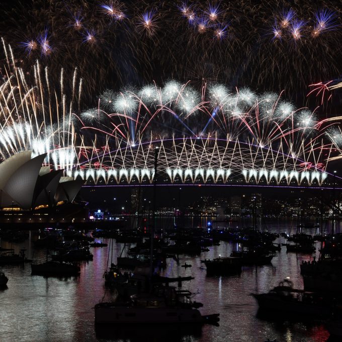 Ano novo: mundo celebra chegada de 2026; confira fotos
