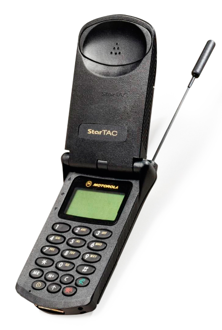 FEINHO - O StarTAC, da Motorola, lan&ccedil;ado em 1996: o primeiro de abrir e fechar