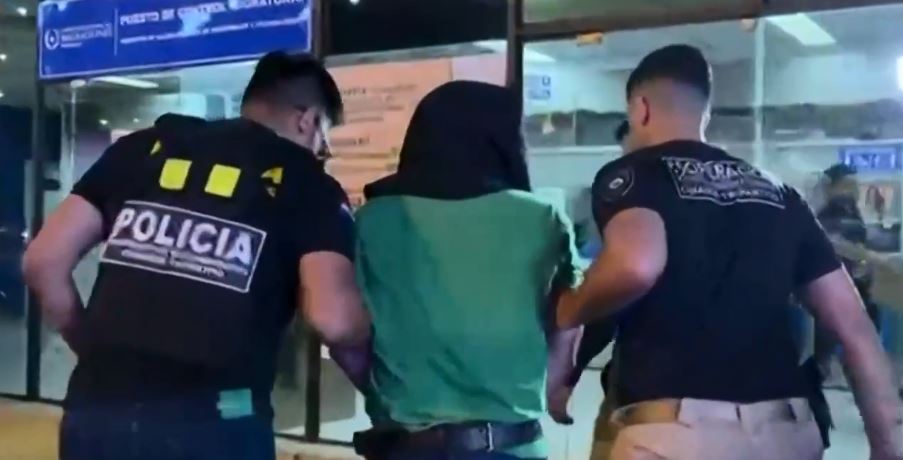 Silvinei Vasques é entregue à Polícia Federal após prisão no Paraguai