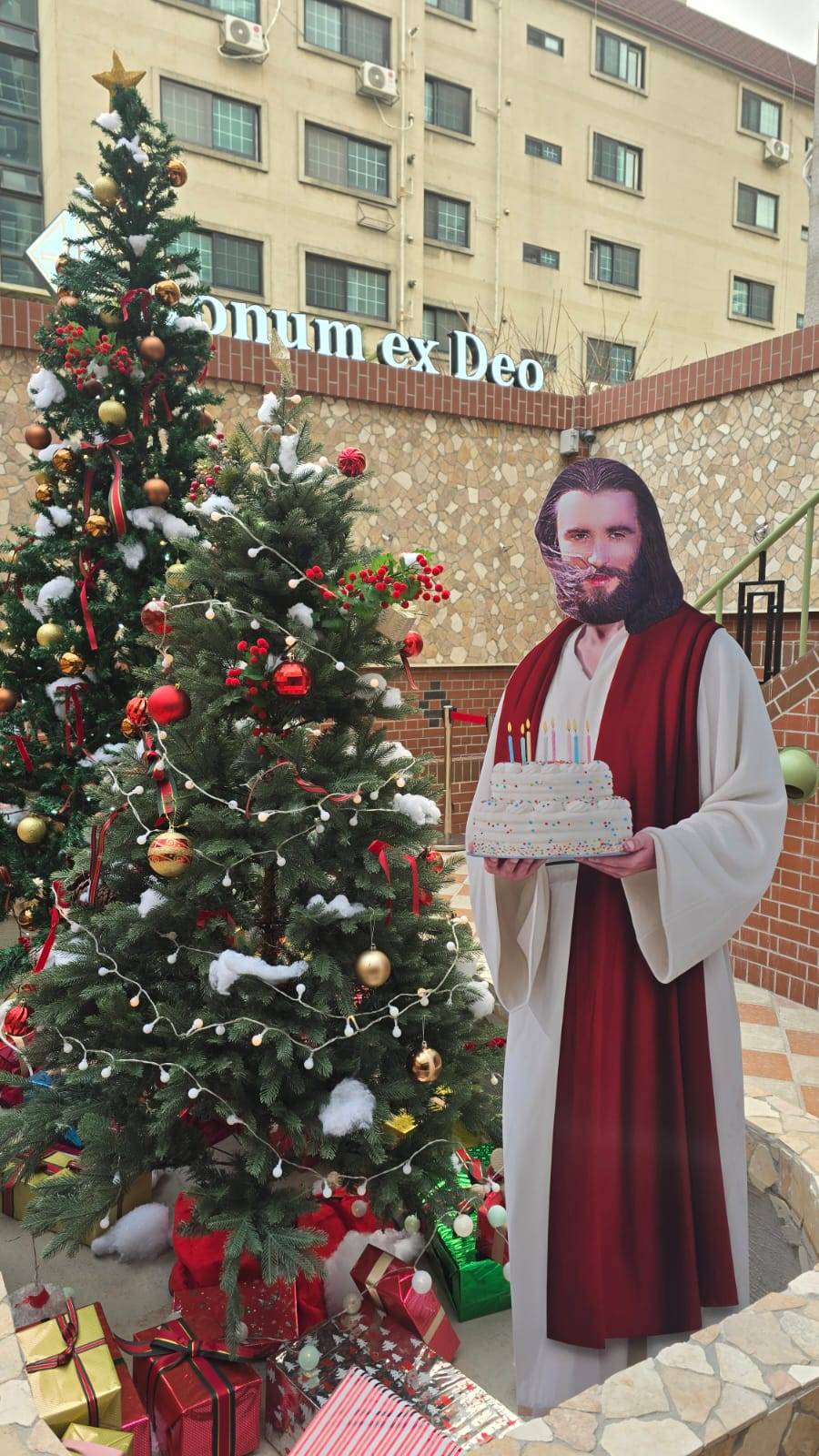 <span>Jesus Cristo &eacute; Pop na Coreia: a proposta &eacute; comemorar o nascimento de Jesus do mesmo jeito que os f&atilde;s celebram seus &iacute;dolos</span>