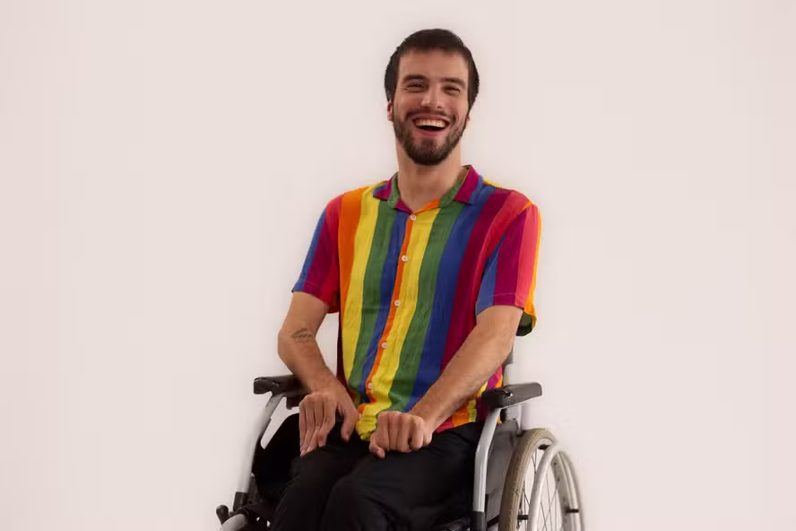 Ator de ‘Dona de Mim’ celebra representatividade PCD na TV: “Narrativa rica”