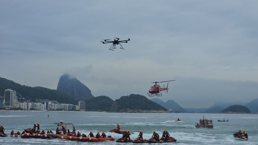 Bombeiros resgatam mais de 540 em praias do Rio no Réveillon; adolescente segue desaparecido