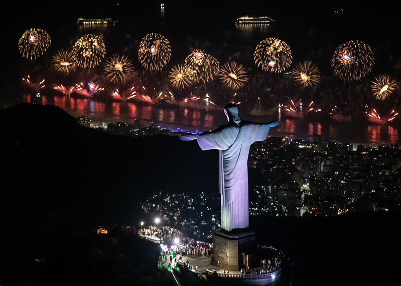 Réveillon do Rio reúne 5,1 milhões de pessoas em 13 palcos da cidade