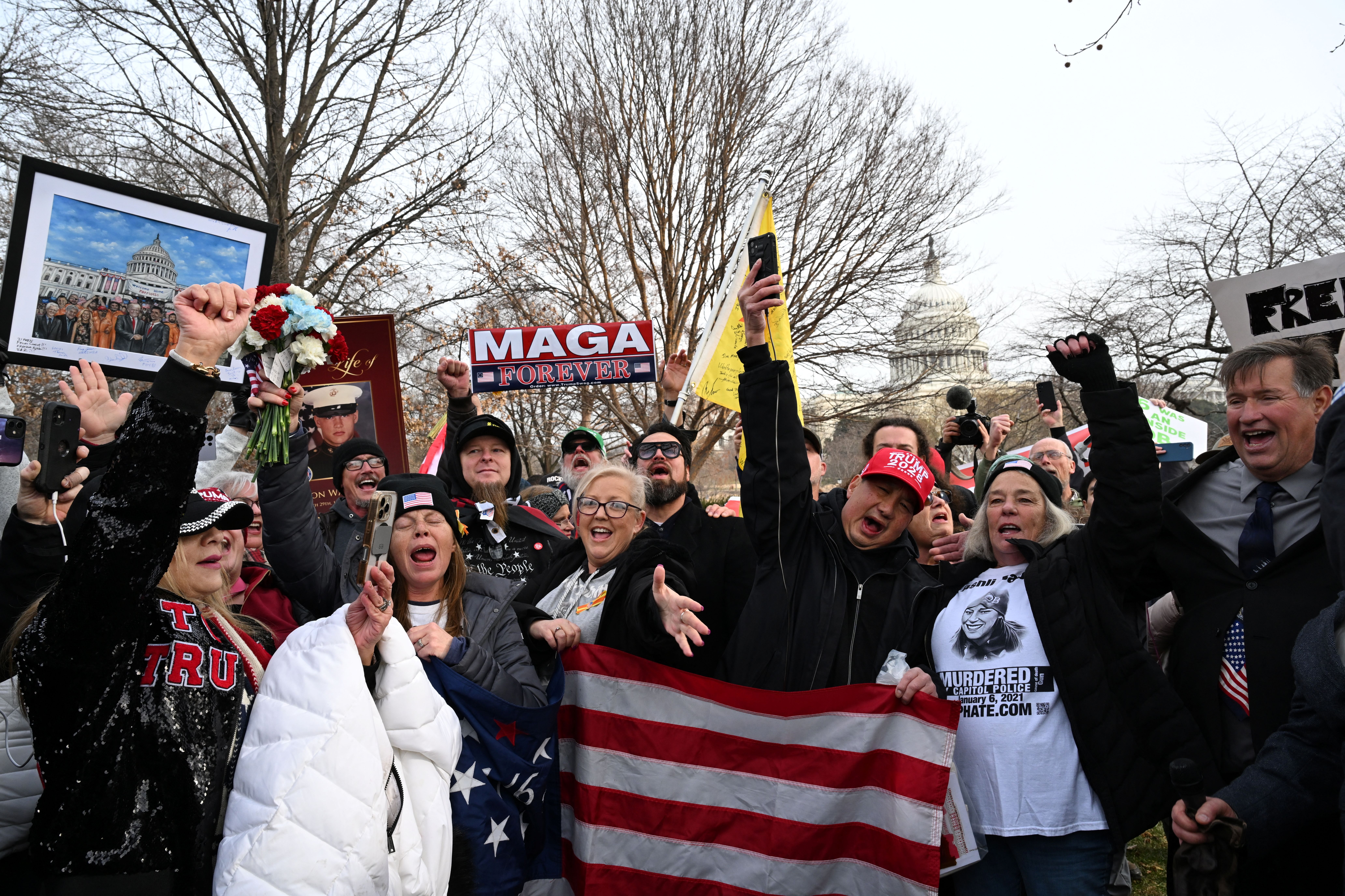 Cinco anos após o ataque ao Capitólio, apoiadores de Trump voltam às ruas